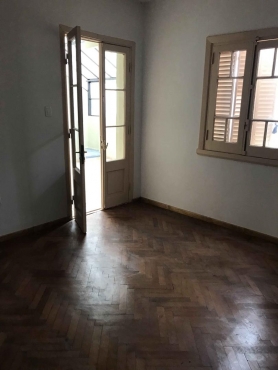 Depto en planta alta, 2 amb con terraza