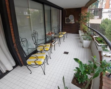 Piso · 145m² · 6 Ambientes · 1 Cochera