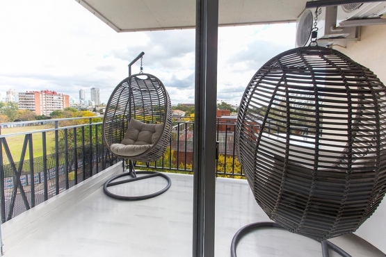 Departamento en Torre Husares · 180m² · 6 Ambientes · 2 Cocheras