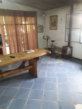 Gran Oportunidad! Casa de Dos Dormit en Muy Buena Zona! Al Costo D Tierra