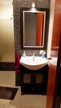 Casa de 5 ambientes con terraza, balcón y 2 patios - 136m²