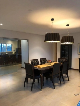 Casa Moderna, Nivel Gerencial, Barrio Cerrado