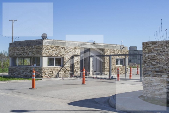 Lote en Barrio Cinco Soles