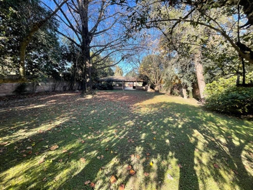 Importante Terreno en Yerba Buena - 1050 m²