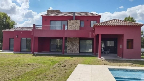 Casas y Lotes en Chacras del Paraná