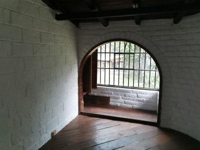 Venta de Casa 4 Dorm. (Valle de Los Chillos)