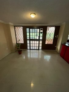 Vendo Amplio Departamento en El Sector del Bosque en Quito