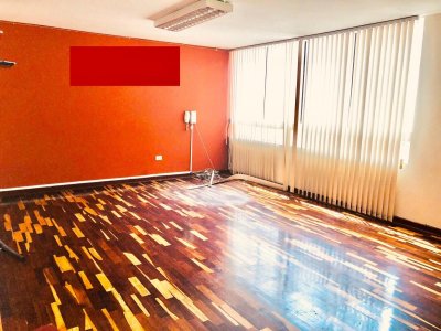 Vendo Departamento por El Óvalo Higuereta