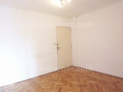 MONOAMBIENTE MUY LUMINOSO LISTO PARA HABITAR