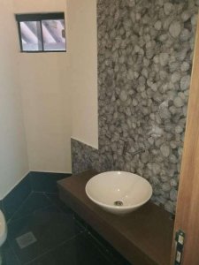 Casa a estrenar en barrio Herrera