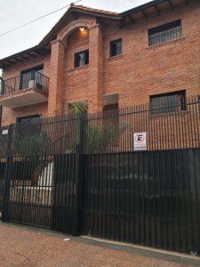 Residencia en Barrio Los Laureles