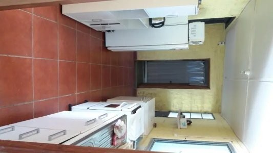 Casa amplia, en Villa Soriano con 3 habitaciones. sobre calle bitumen