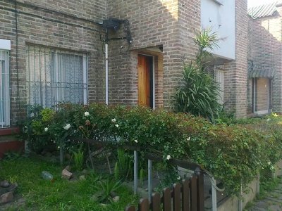 Dueña vende Casa Duplex en CH 154