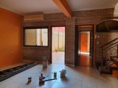 Duplex en Luque Loma Merlo