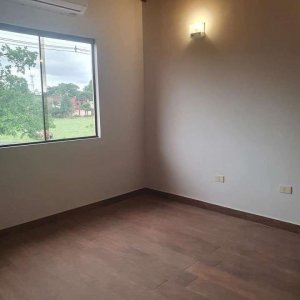 Duplex a estrenar en Luque Loma Merlo