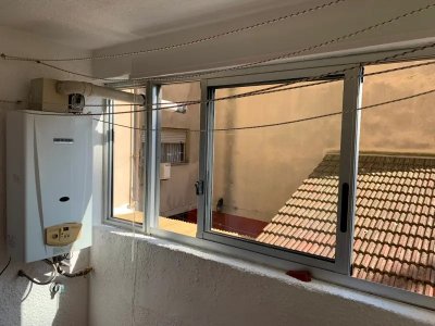 Excelente Apto En El Centro - 90 Mts2, 2 Dormitorios, Garage