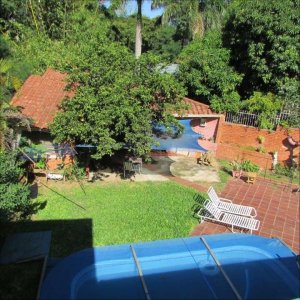 Casa en esq. A precio de terreno - asuncion