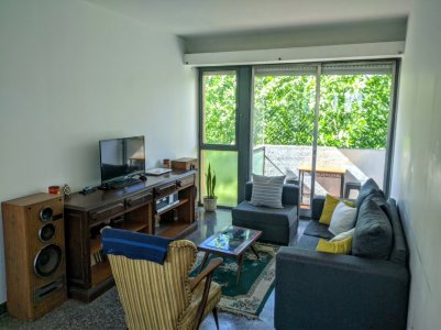 Vendo Semipiso 80m2 - Tres dormitorios.