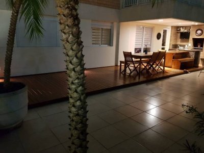 Apartamento com 3 Quartos e 3 banheiros à Venda, 170 m²