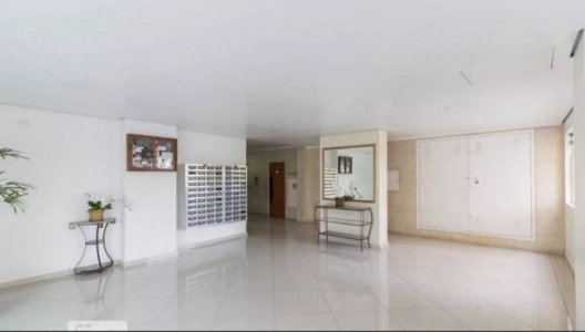 Apartamento com 2 Quartos e 1 banheiro à Venda, 49 m²