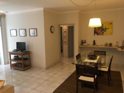 Apartamento à Venda - em Pitangueiras