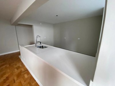 Apto Reformado, 2 Suites, Localização Excelente!