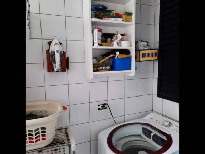 Apartamento com 2 Quartos e 1 banheiro à Venda, 62 m²
