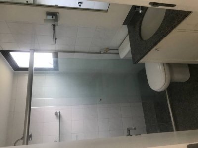 Apartamento com 4 Quartos e 5 banheiros à Venda, 185 m²