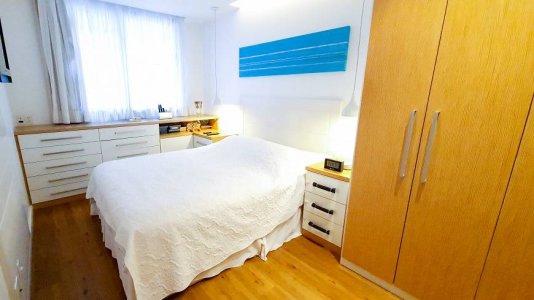 Apartamento com 2 Quartos e 2 banheiros à Venda, 95 m²