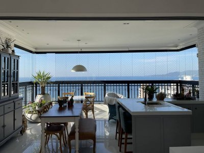 Apartamento com 4 Quartos e 5 banheiros à Venda, 250 m²