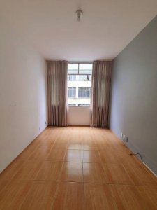 Apartamento com 3 Quartos e 2 banheiros à Venda, 65 m²