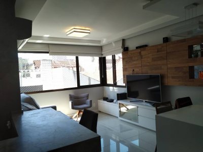 Apartamento com 2 Quartos e 2 banheiros à Venda, 70 m²