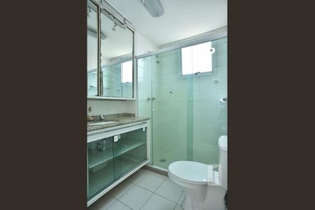 Apartamento com 3 Quartos e 3 banheiros à Venda, 92 m²