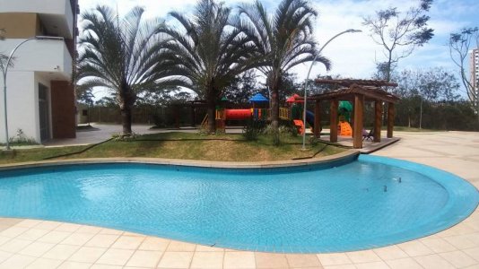 Apartamento com 4 Quartos e 4 banheiros à Venda, 251 m²