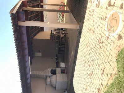 Casa de Condomínio com 2 Quartos e 3 banheiros à Venda, 83 m²