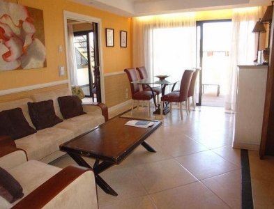 Apartamento ático en venta en Puerto Banús, Marbella