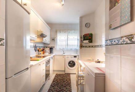 Apartamento en venta en Puerto de Estepona, Estepona