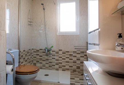 Apartamento en venta en Puerto de Estepona, Estepona