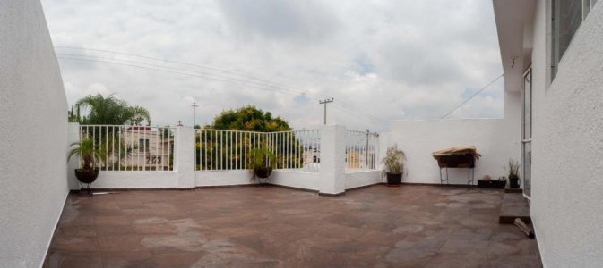 Excelente Casa Super Ubicada Lista Para Habitarla