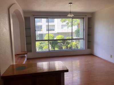Venta Departamento en Primer Piso, 2 Estacionamientos
