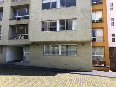 Venta Departamento en Primer Piso, 2 Estacionamientos