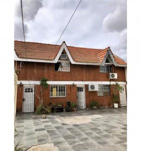 PH 3 ambientes, sin expensas en Remedios de Escalada