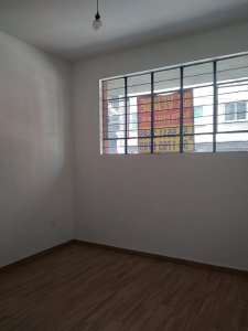 Venta de Departamento con Local Comercial