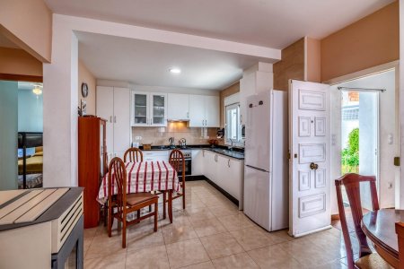 Chalet independiente en venta en Maella