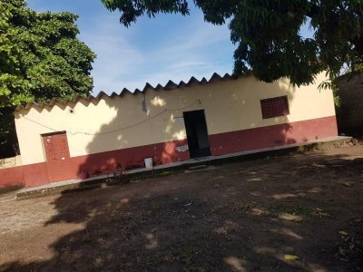 Terreno con Construcción