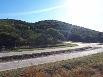 Increíble Lote en La Deseada Sobre El Boulevard Central de Facil Construccion!