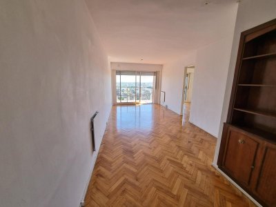 3 Ambientes Al Frente, C/dependencias, Excelente Vista Abierta y Muy Luminoso