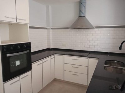 Hermosa Casa a Estrenar Muy Luminosa y Cómoda Excelente Ubicación