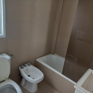 Departamento de Categoría (3 Amb - Balcon - Cochera - 7 Mo Piso)