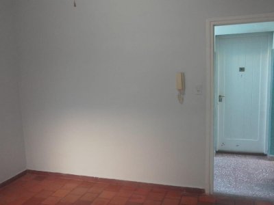 Alquiler Departamento en Munro Av. Vélez Sarsfield Al 6000